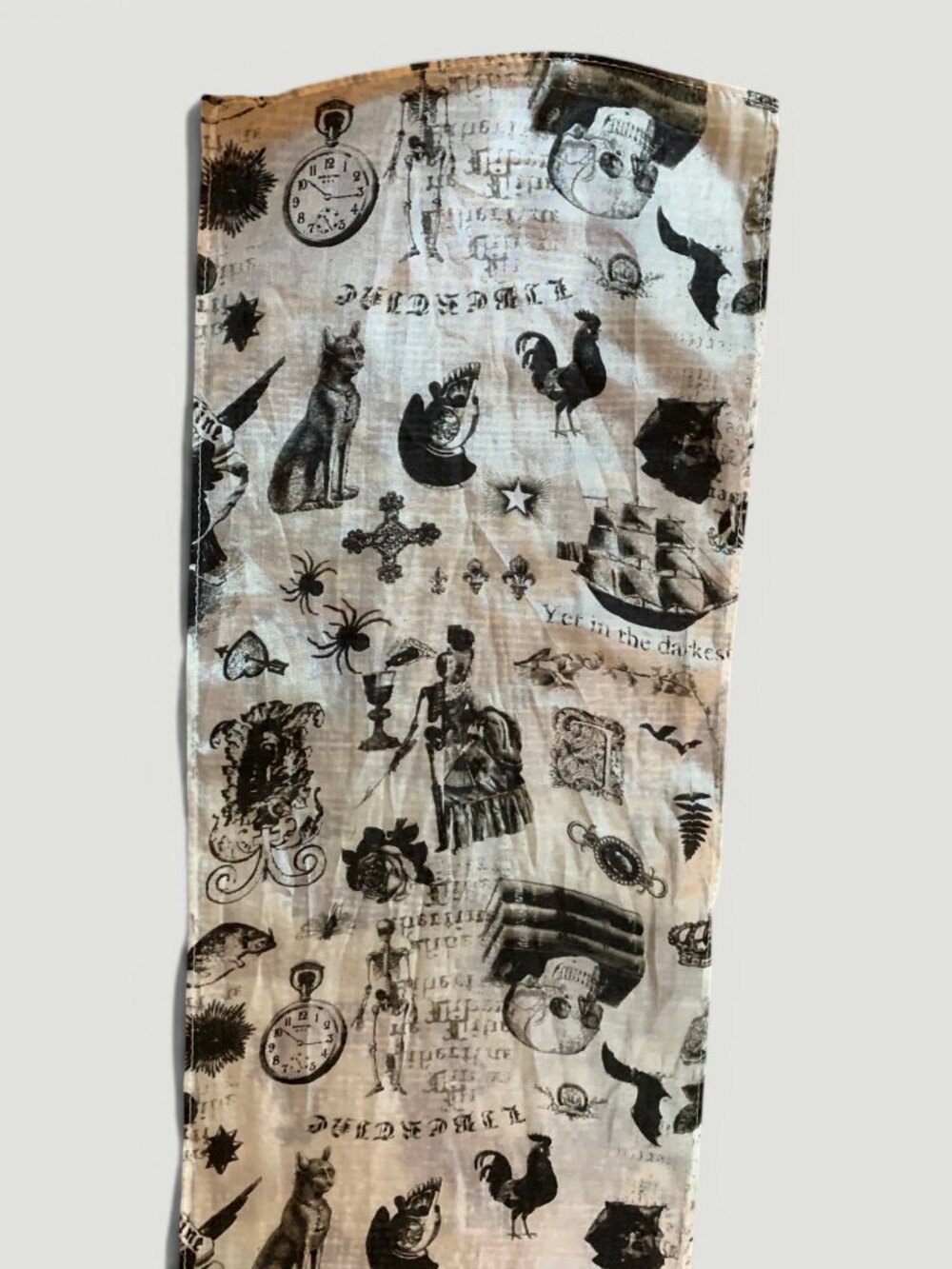 Whimsical scull silk scarf - Picture 8 of 10